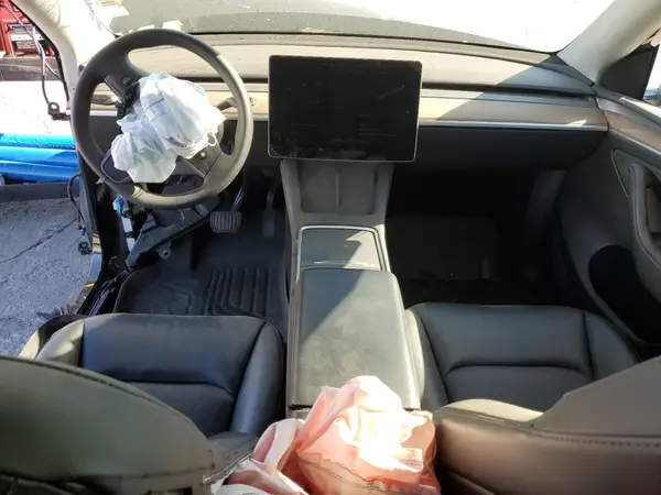 7SAYGDEE2RF105618 2024 TESLA MODEL Y - Image 8