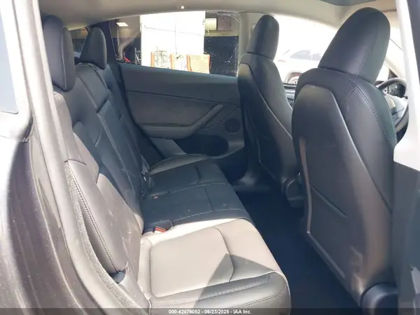7SAYGDEE2RF132351 2024 TESLA MODEL Y - Image 8