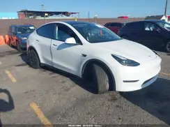 7SAYGDEE2RF152048 2024 TESLA MODEL Y