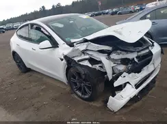 7SAYGDEE2RF152521 2024 TESLA MODEL Y