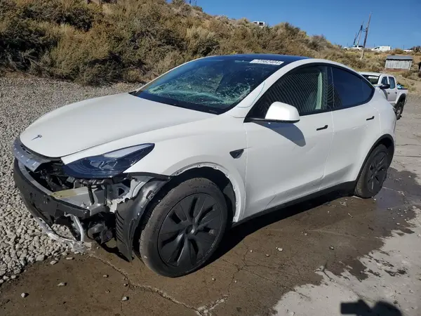 7SAYGDEE2RF153619 2024 TESLA MODEL Y - Image 1