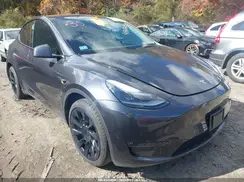 7SAYGDEE2RF157220 2024 TESLA MODEL Y