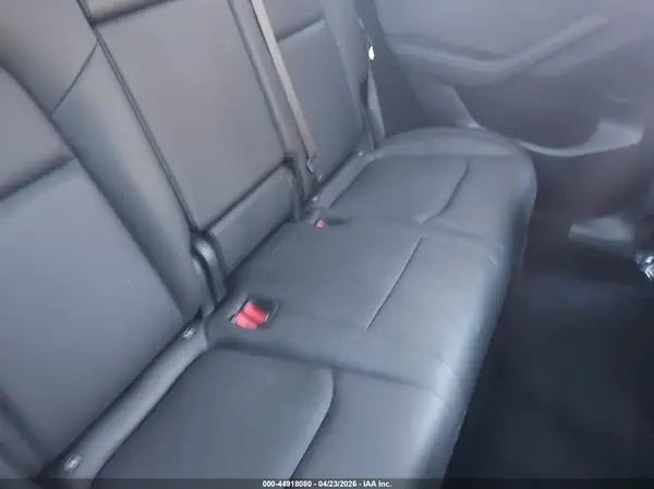 7SAYGDEE2RF158142 2024 TESLA MODEL Y - Image 8