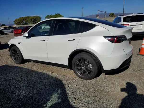 7SAYGDEE2RF179539 2024 TESLA MODEL Y - Image 2