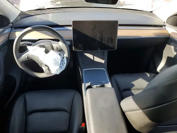 7SAYGDEE2RF179539 2024 TESLA MODEL Y - Image 8