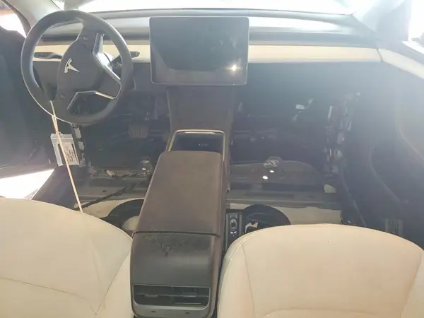 7SAYGDEE2RF191321 2024 TESLA MODEL Y - Image 8