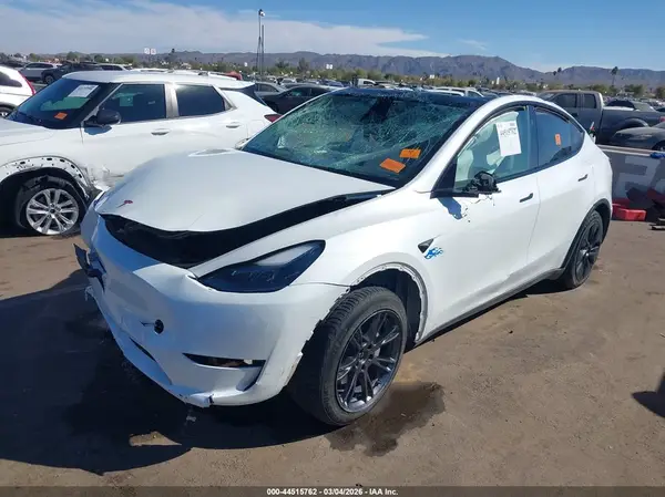 7SAYGDEE2RF193151 2024 TESLA MODEL Y - Image 2