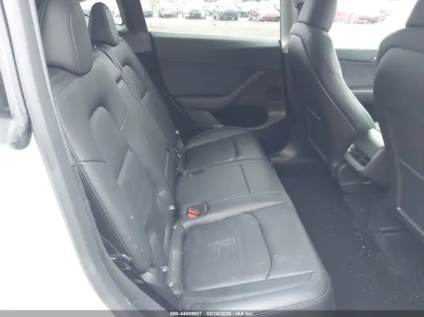 7SAYGDEE2RF197426 2024 TESLA MODEL Y - Image 8