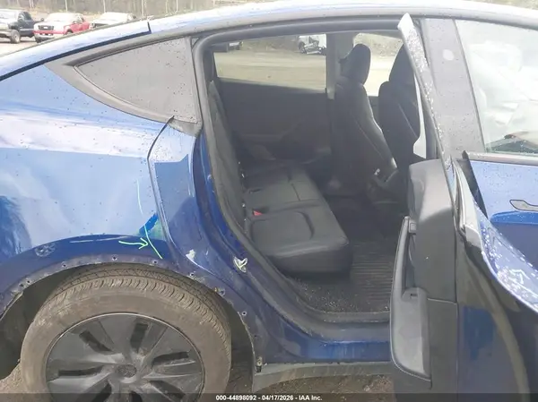7SAYGDEE2RF199855 2024 TESLA MODEL Y - Image 8