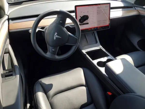 7SAYGDEE2RF201619 2024 TESLA MODEL Y - Image 8