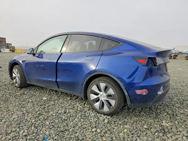 7SAYGDEE2RF981833 2024 TESLA MODEL Y - Image 2