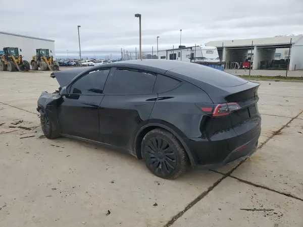 7SAYGDEE2RF982397 2024 TESLA MODEL Y - Image 2