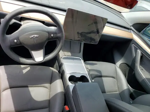 7SAYGDEE2RF983601 2024 TESLA MODEL Y - Image 8