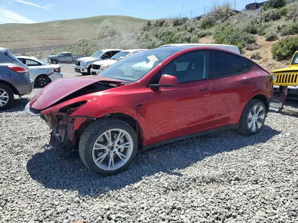 7SAYGDEE2RF988958 2024 TESLA MODEL Y - Image 1