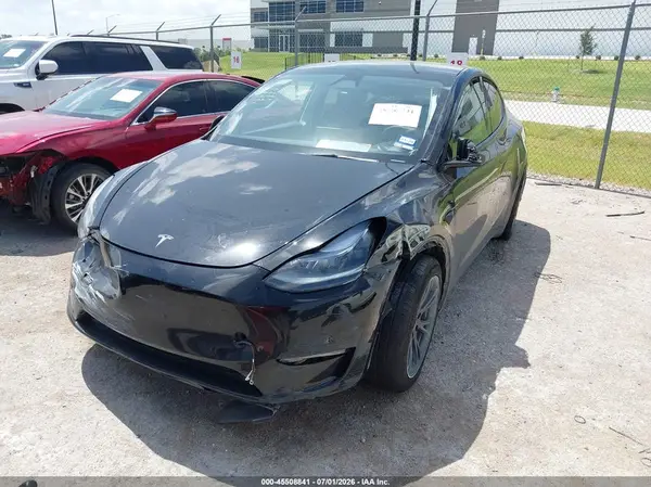 7SAYGDEE2SA350535 2025 TESLA MODEL Y - Image 2