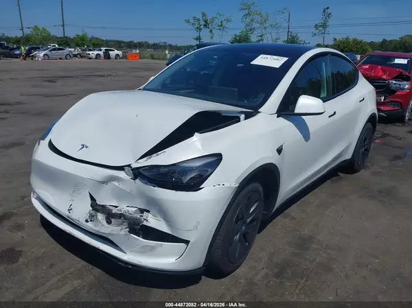 7SAYGDEE2SA352947 2025 TESLA MODEL Y - Image 2