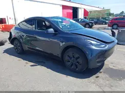 7SAYGDEE2SA355525 2025 TESLA MODEL Y
