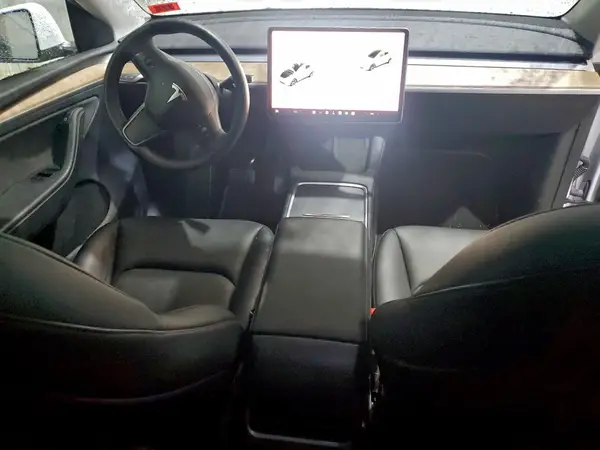 7SAYGDEE2SA356366 2025 TESLA MODEL Y - Image 8