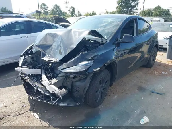 7SAYGDEE2SA356478 2025 TESLA MODEL Y - Image 2