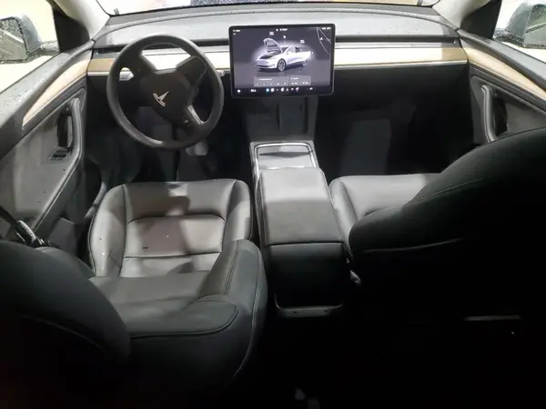 7SAYGDEE2SA360711 2025 TESLA MODEL Y - Image 8
