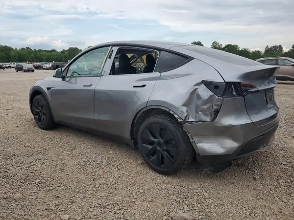 7SAYGDEE2SA361261 2025 TESLA MODEL Y - Image 2