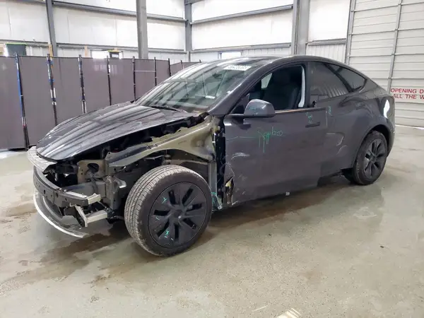 7SAYGDEE2SA365097 2025 TESLA MODEL Y - Image 1
