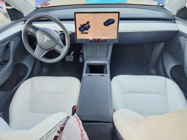 7SAYGDEE2SF215493 2025 TESLA MODEL Y - Image 8
