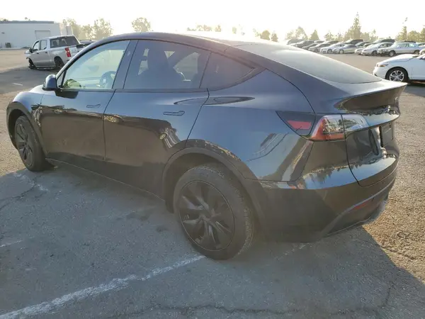 7SAYGDEE2SF248557 2025 TESLA MODEL Y - Image 2