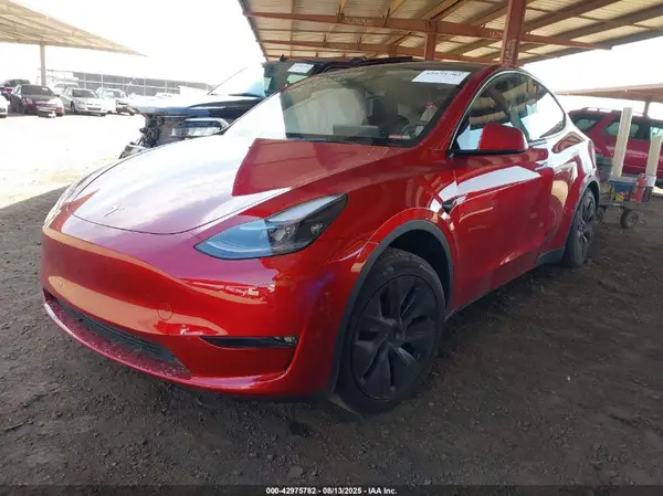 7SAYGDEE2SF265178 2025 TESLA MODEL Y - Image 2