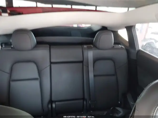7SAYGDEE2SF265178 2025 TESLA MODEL Y - Image 8