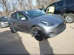 7SAYGDEE2SF287262 2025 TESLA MODEL Y