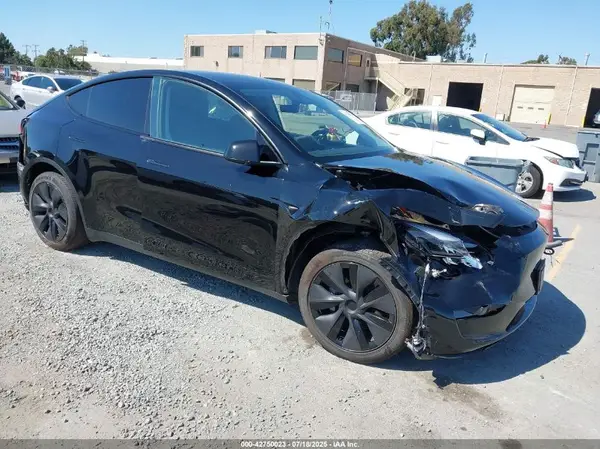 7SAYGDEE2SF288086 2025 TESLA MODEL Y - Image 1