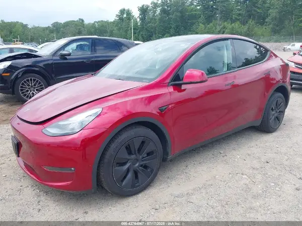 7SAYGDEE2SF295099 2025 TESLA MODEL Y - Image 2