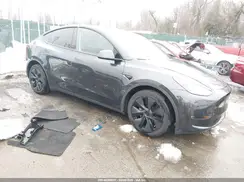 7SAYGDEE2SF304951 2025 TESLA MODEL Y