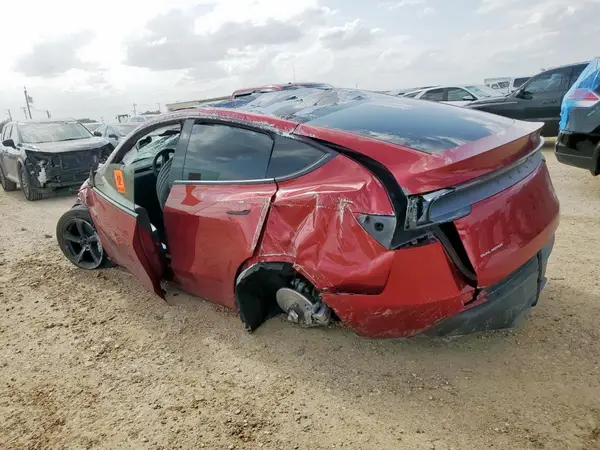 7SAYGDEE2TA382936 2026 TESLA MODEL Y - Image 2