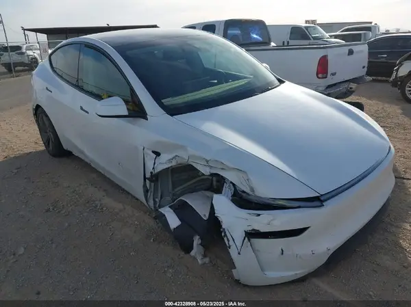 7SAYGDEE2TA385254 2026 TESLA MODEL Y - Image 1
