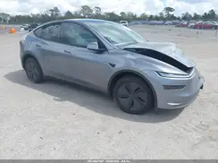 7SAYGDEE2TA386078 2026 TESLA MODEL Y