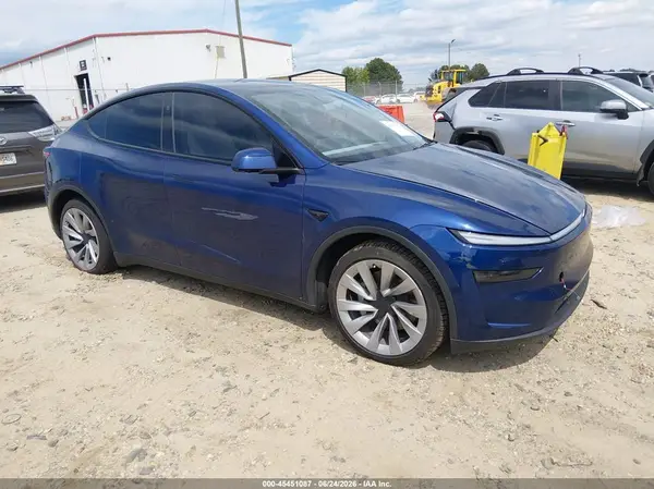 7SAYGDEE2TA395170 2026 TESLA MODEL Y - Image 1