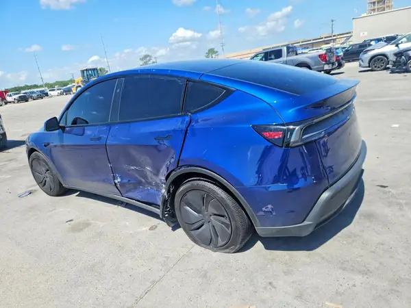 7SAYGDEE2TA395251 2026 TESLA MODEL Y - Image 2