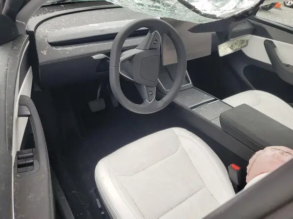 7SAYGDEE2TA397114 2026 TESLA MODEL Y - Image 8