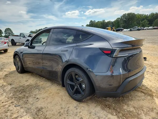 7SAYGDEE2TA399459 2026 TESLA MODEL Y - Image 2