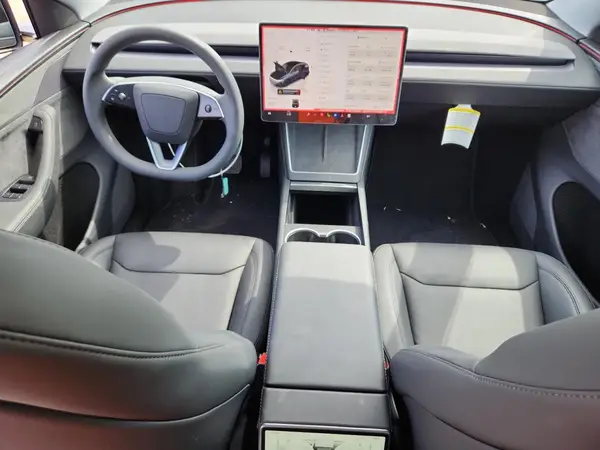 7SAYGDEE2TA399459 2026 TESLA MODEL Y - Image 8