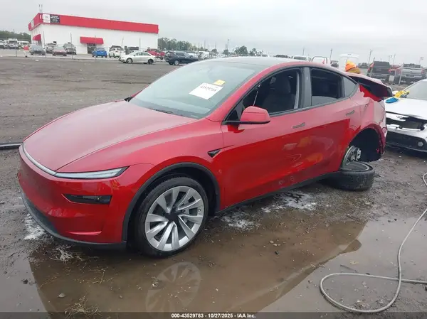 7SAYGDEE2TA399655 2026 TESLA MODEL Y - Image 2