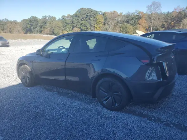 7SAYGDEE2TA409410 2026 TESLA MODEL Y - Image 2