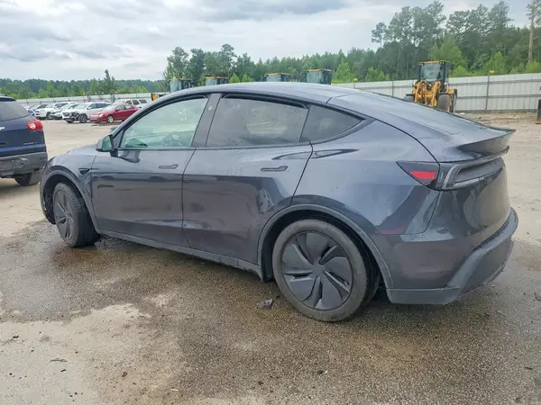 7SAYGDEE2TA409598 2026 TESLA MODEL Y - Image 2