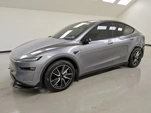 7SAYGDEE2TA411660 2026 TESLA MODEL Y - Image 1