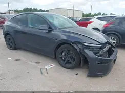7SAYGDEE2TA414770 2026 TESLA MODEL Y
