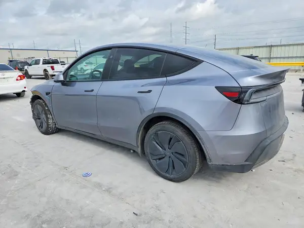 7SAYGDEE2TA415076 2026 TESLA MODEL Y - Image 2