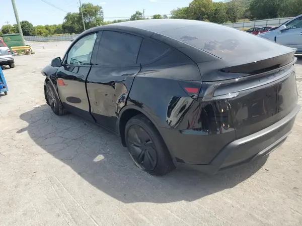 7SAYGDEE2TA439653 2026 TESLA MODEL Y - Image 2