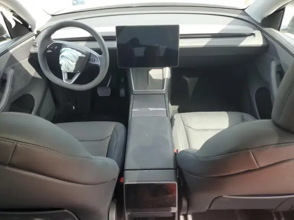 7SAYGDEE2TA439653 2026 TESLA MODEL Y - Image 8